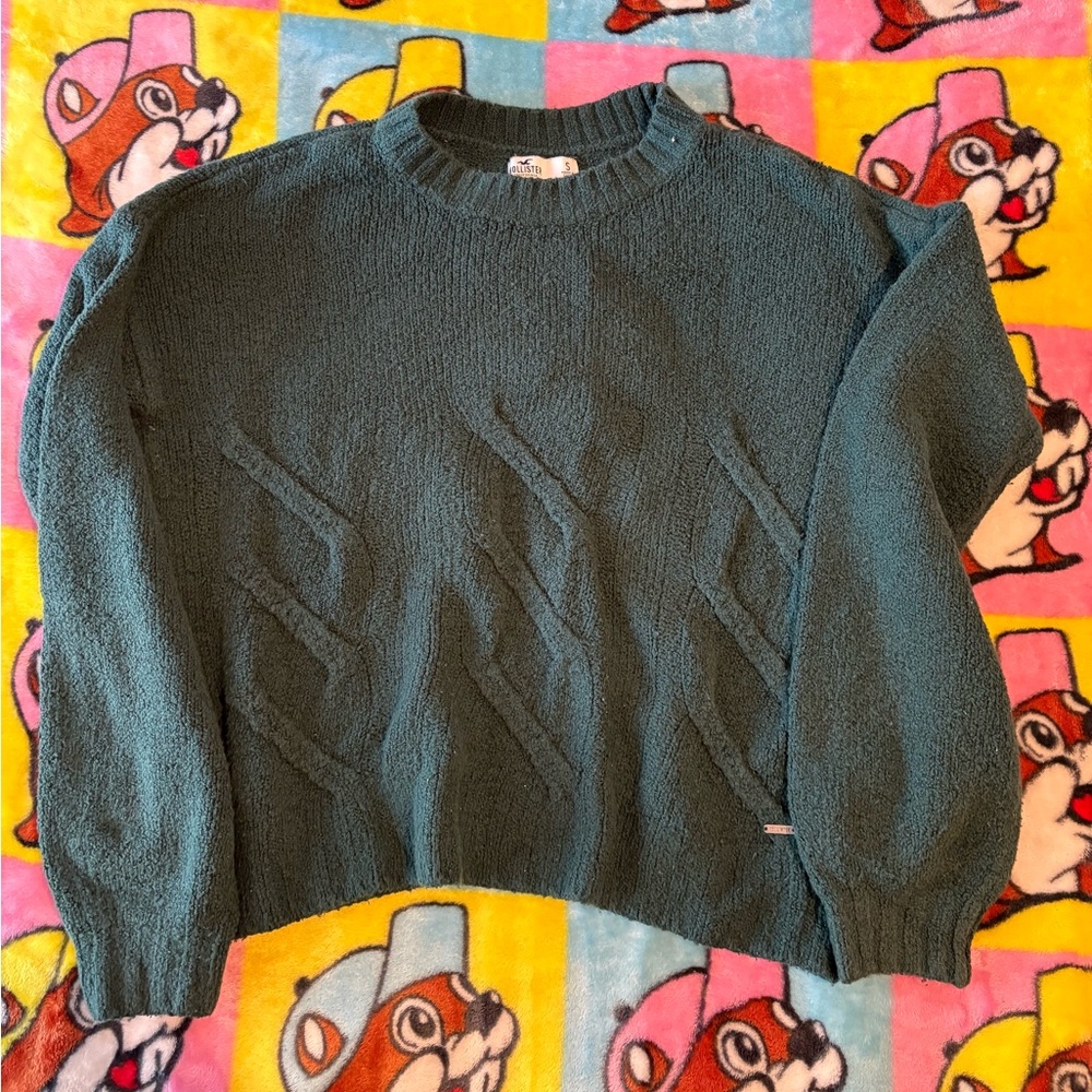 Hollister Cropped Sweater